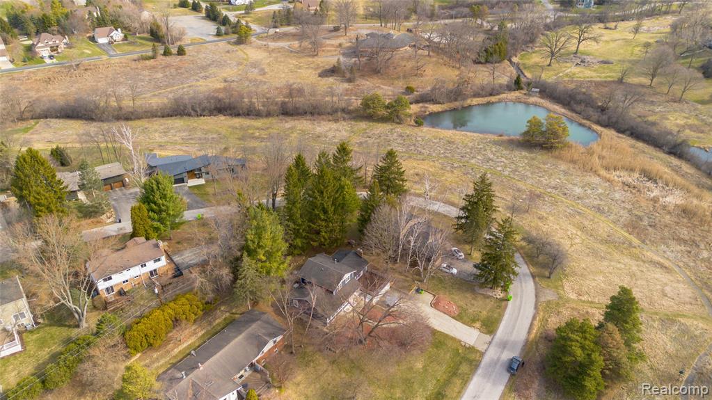 4710 Whitman Circle, Ann Arbor, MI 48103 — Photo 68