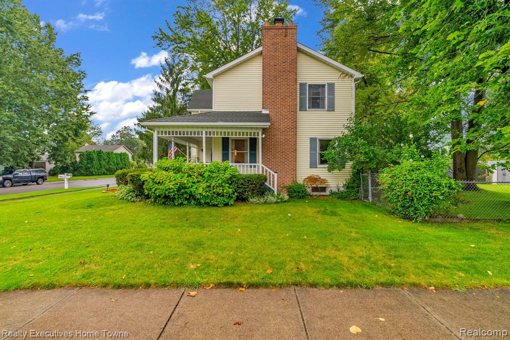 464 CENTRAL Street, Marysville, MI 48040 — Photo 2
