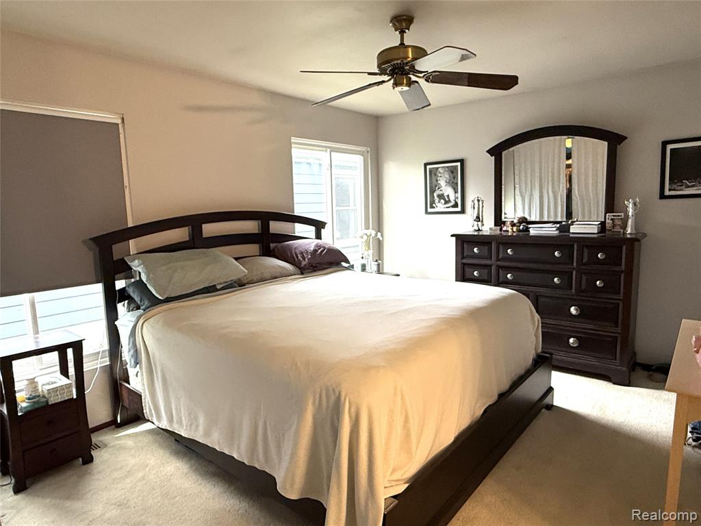 27860 Park Court, Madison Heights, MI 48071 — Photo 21