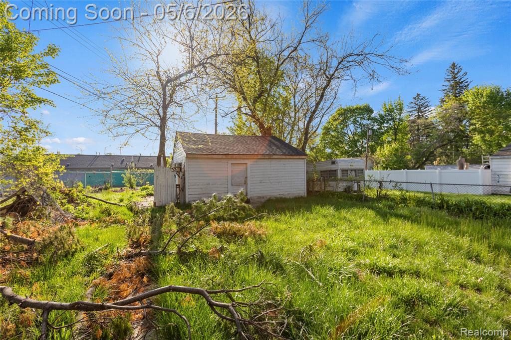 18720 Salem Street, Detroit, MI 48219 — Photo 38
