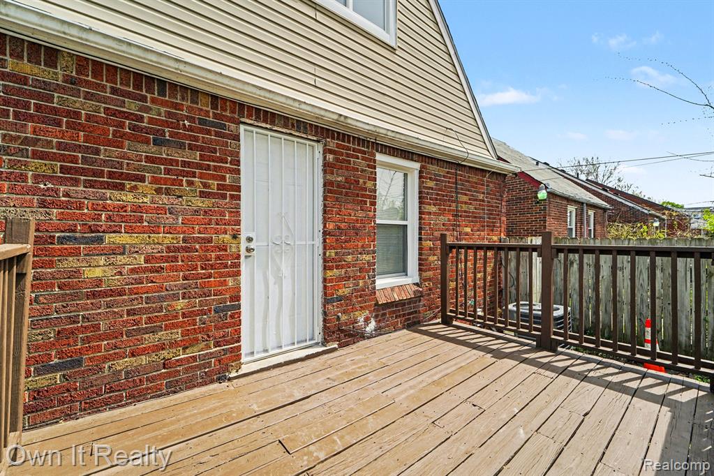 18429 Strathmoor Street, Detroit, MI 48235 — Photo 29