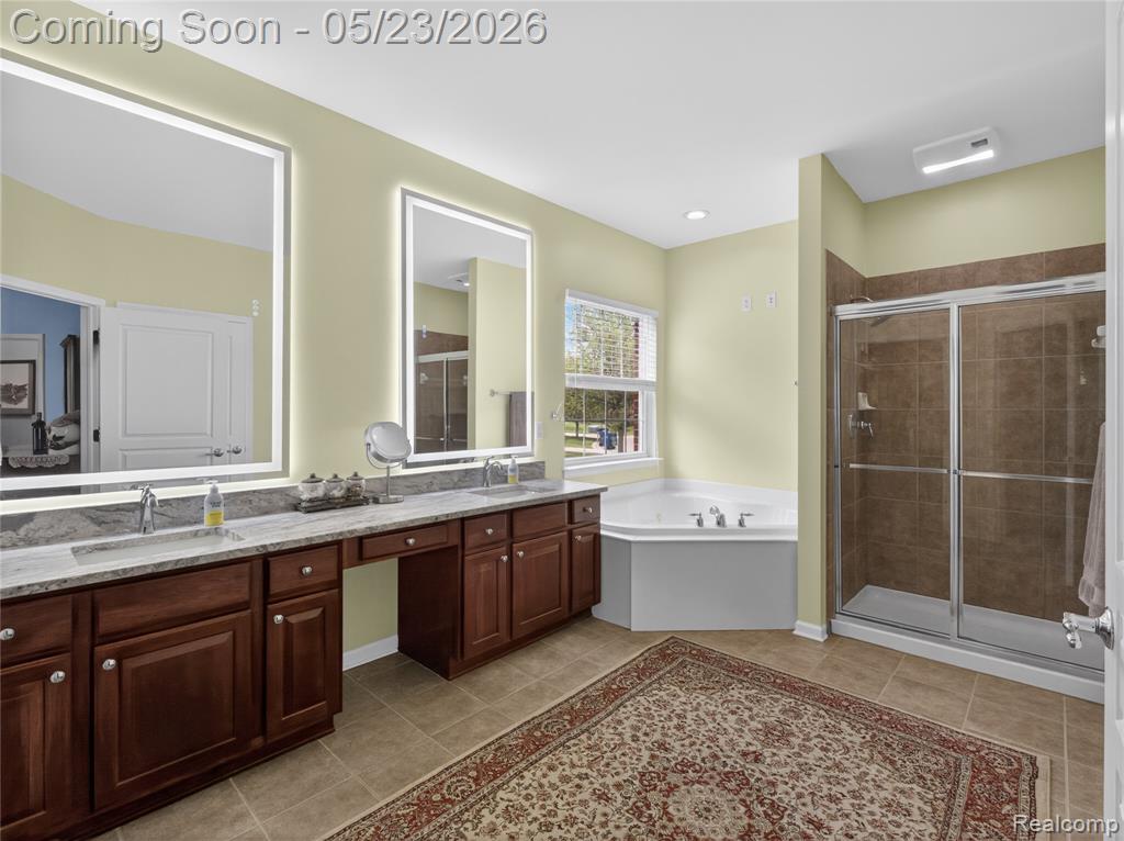 50182 Black Horse Lane, Canton, MI 48188 — Photo 32