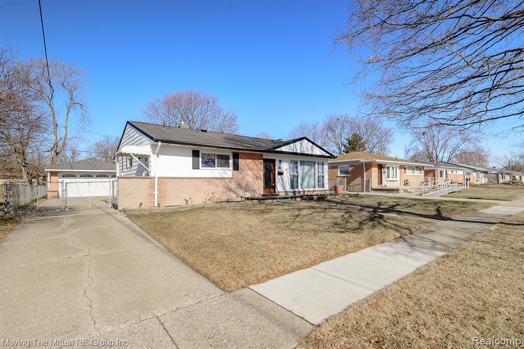 2031 Harmon Avenue, Ypsilanti, MI 48198 — Photo 2
