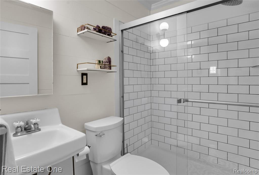 705 N Dorchester Avenue, Royal Oak, MI 48067 — Photo 11