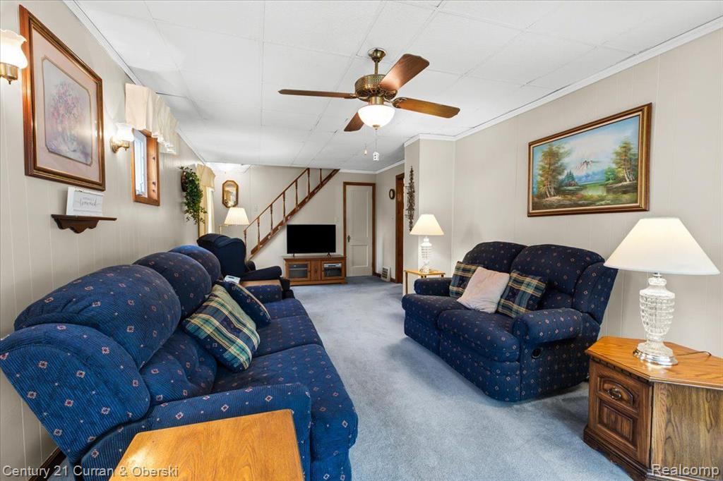 5625 HARDING Street, Dearborn Heights, MI 48125 — Photo 11