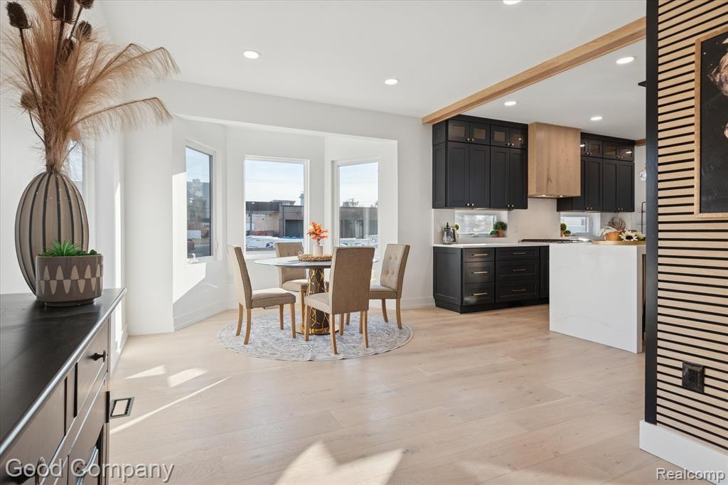 125 N Washington Ave Avenue, Royal Oak, MI, 48067