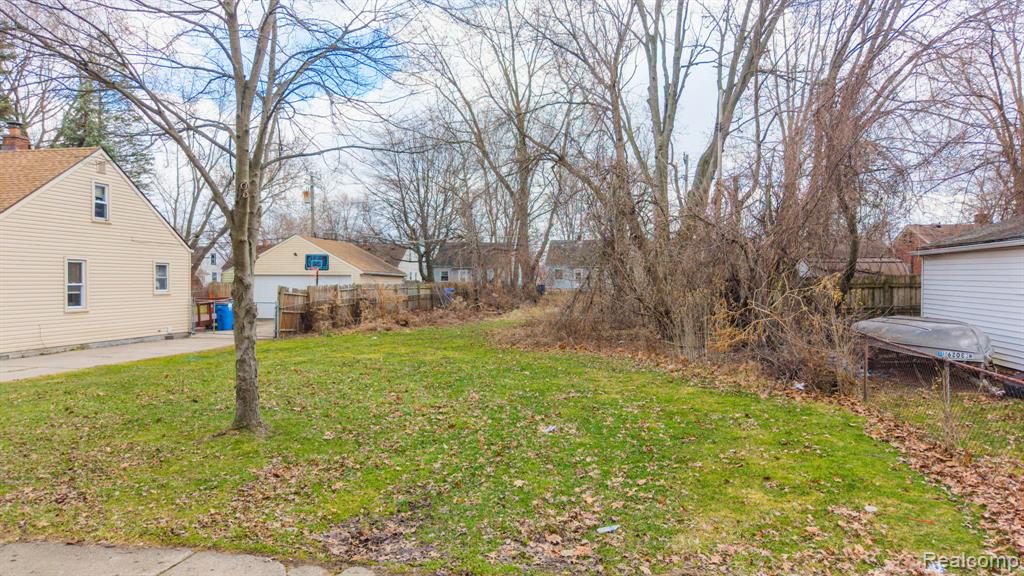 24759 Hopkins Street, Dearborn Heights, MI 48125 — Photo 2
