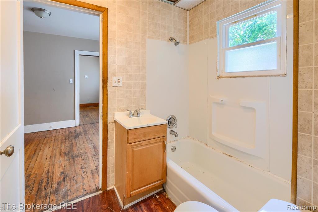 617 E 3rd Street, Flint, MI 48503 — Photo 18