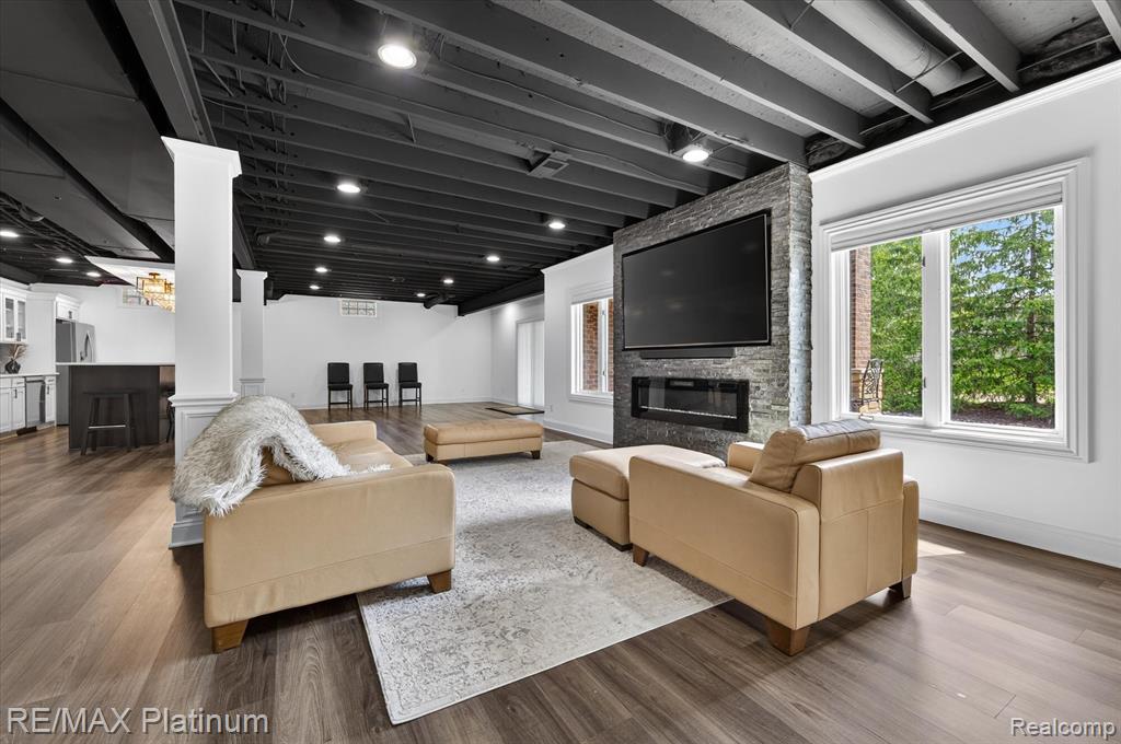 10653 Stoney Point Drive, South Lyon, MI 48178 — Photo 33