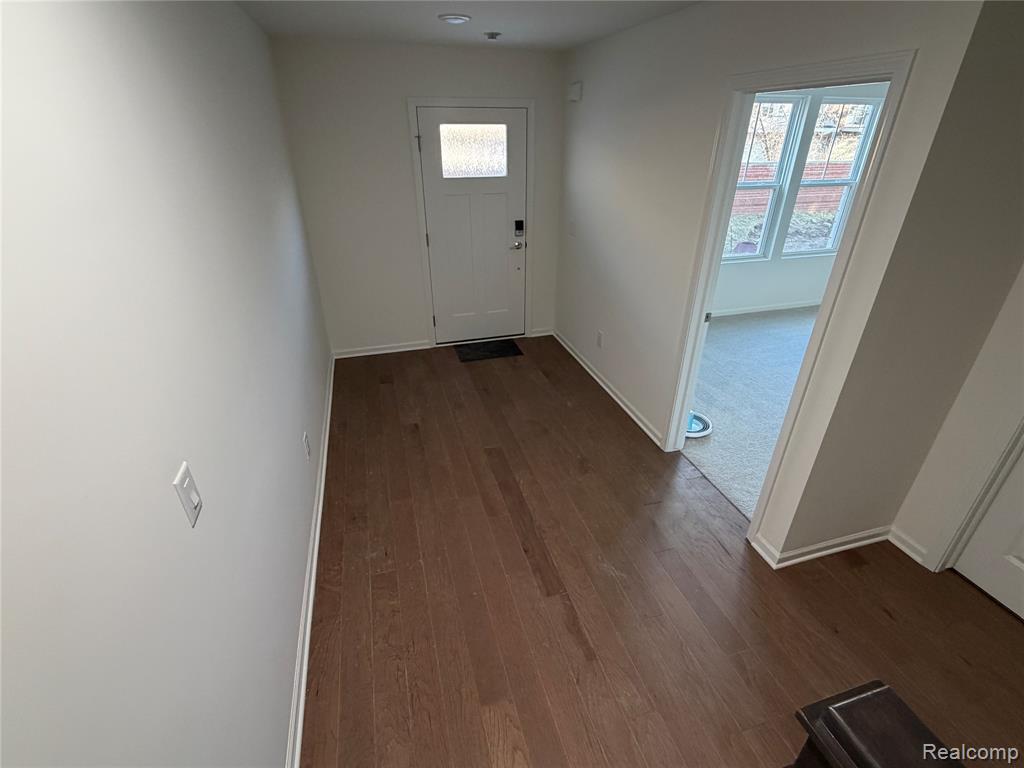 42822 Atwood Avenue, Novi, MI — Photo 41