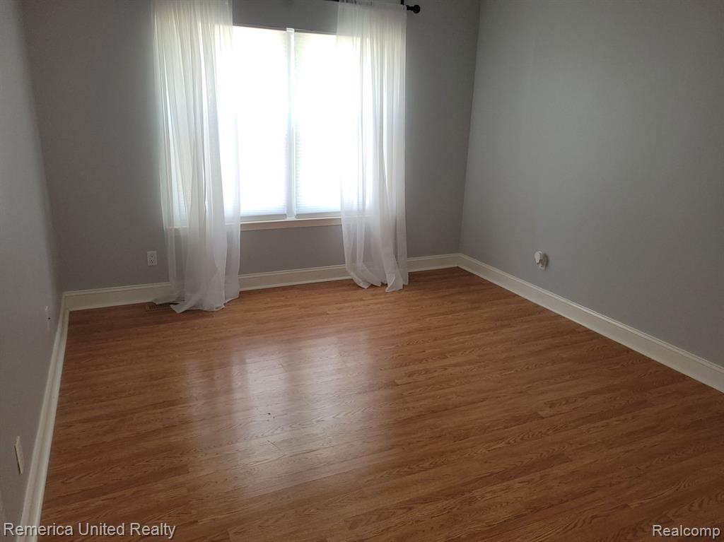 971 RIKKI ANN, Wixom, MI 48393 — Photo 20