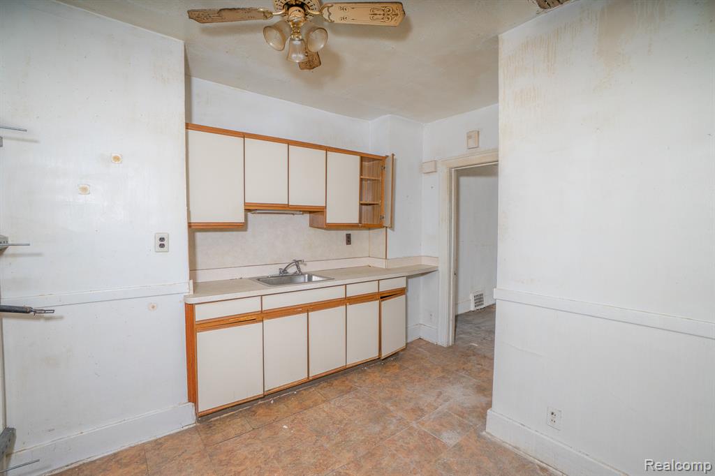 20475 San Juan Drive, Detroit, MI 48221 — Photo 15