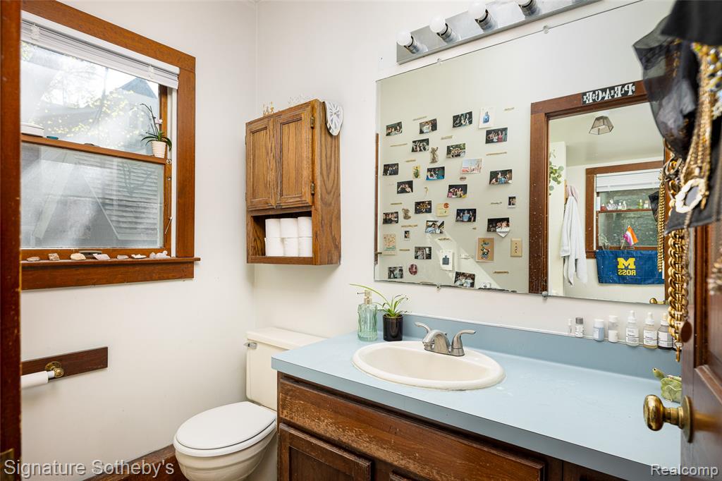 711 Granger Avenue, Ann Arbor, MI 48104 — Photo 17