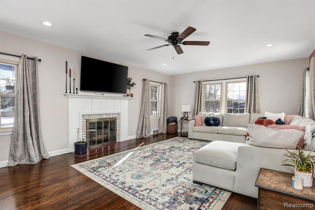 122 BRADLEY Street, Romeo, MI 48065 — Photo 7