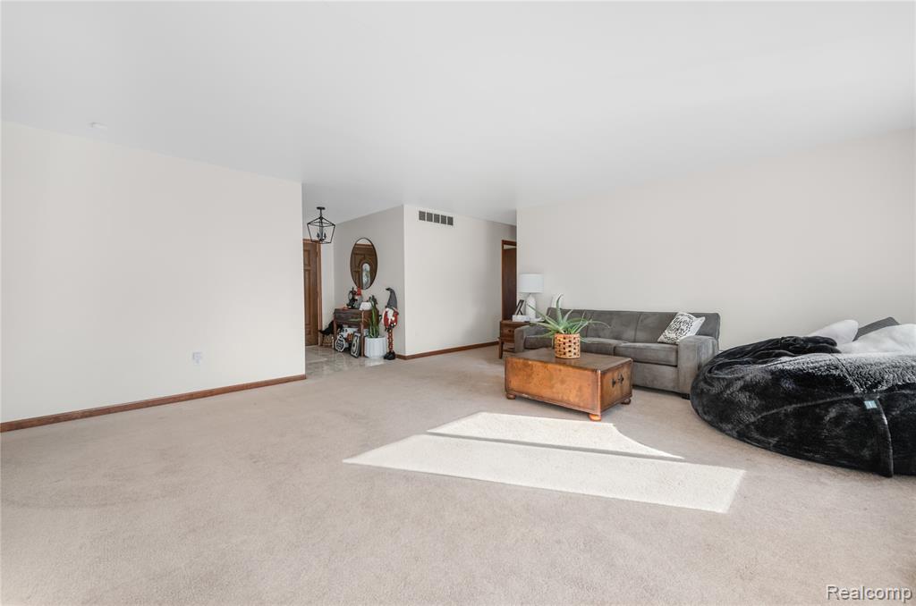 28832 27 Mile Road, New Haven, MI 48048 — Photo 12