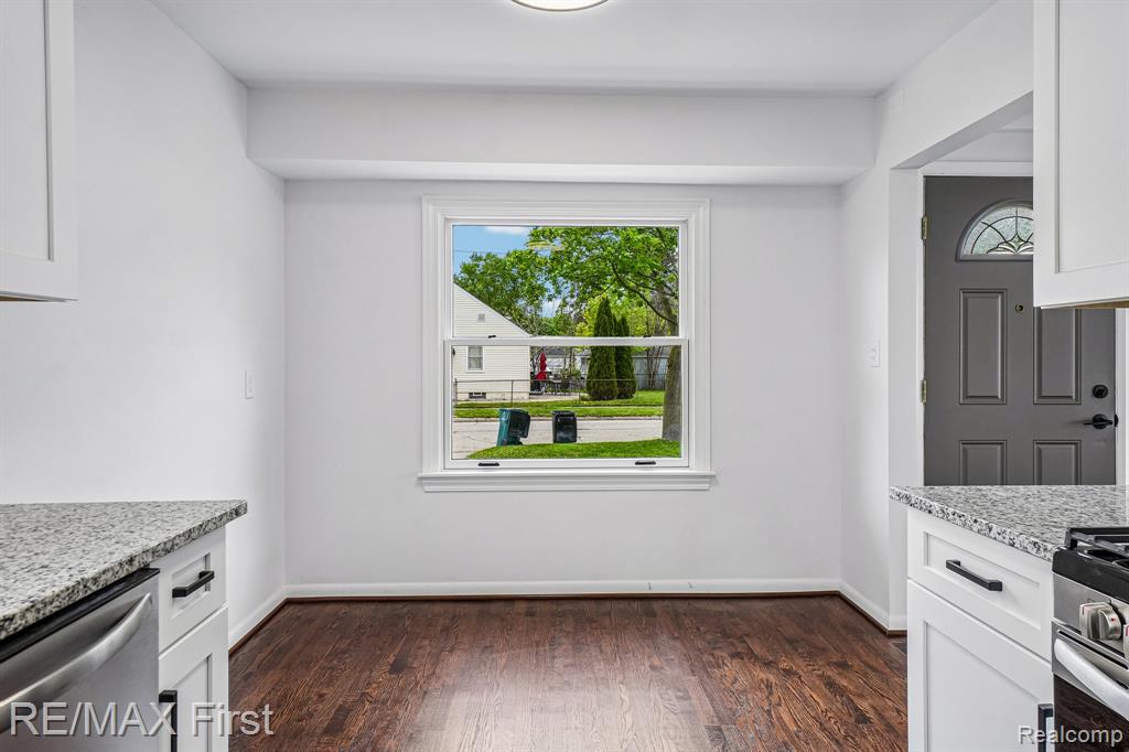 547 Leroy Avenue, Clawson, MI — Photo 8