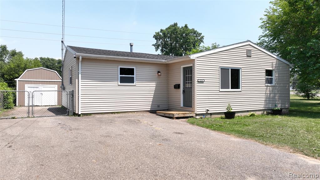 12210 W Washington Avenue, Mount Morris, MI 48458