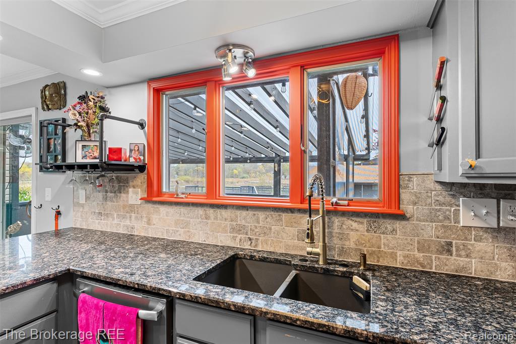 5950 Carscadden Way, Highland, MI — Photo 20