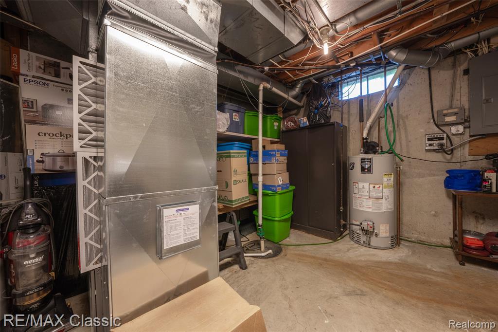 43421 Cottisford Street, Novi, MI 48167 — Photo 42