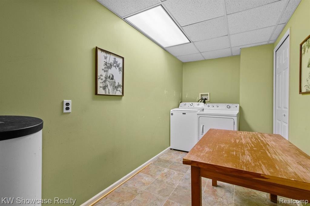 4900 GRASS LAKE Road, White Lake, MI 48383 — Photo 32
