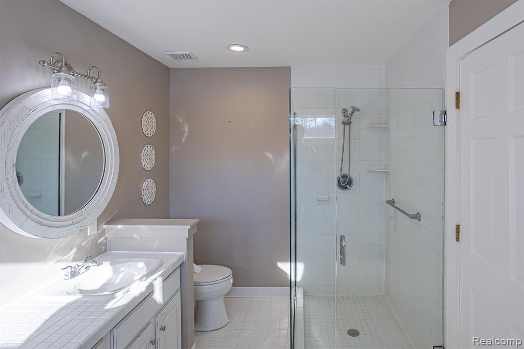 800 Grampian Avenue, Lake Orion, MI 48362 — Photo 22