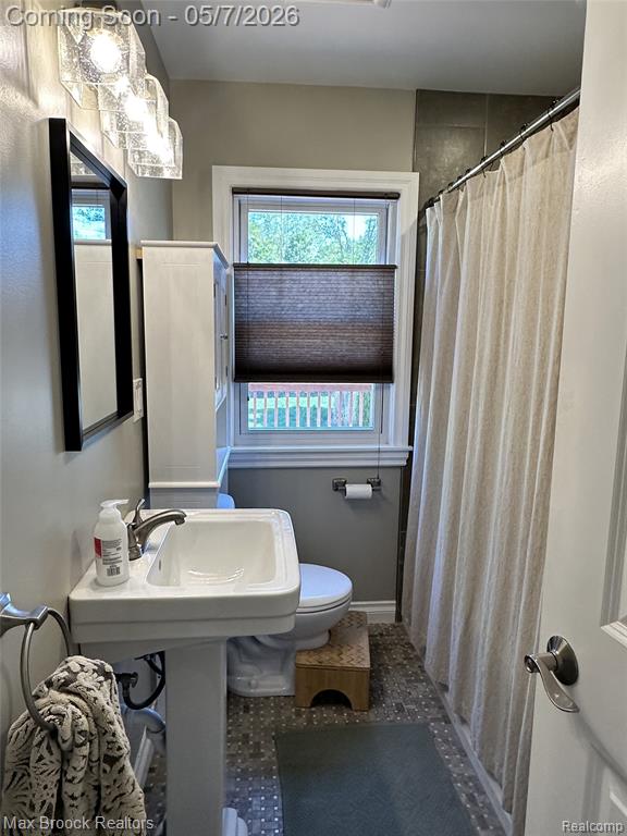 912 Woodsboro Drive, Royal Oak, MI 48067 — Photo 8