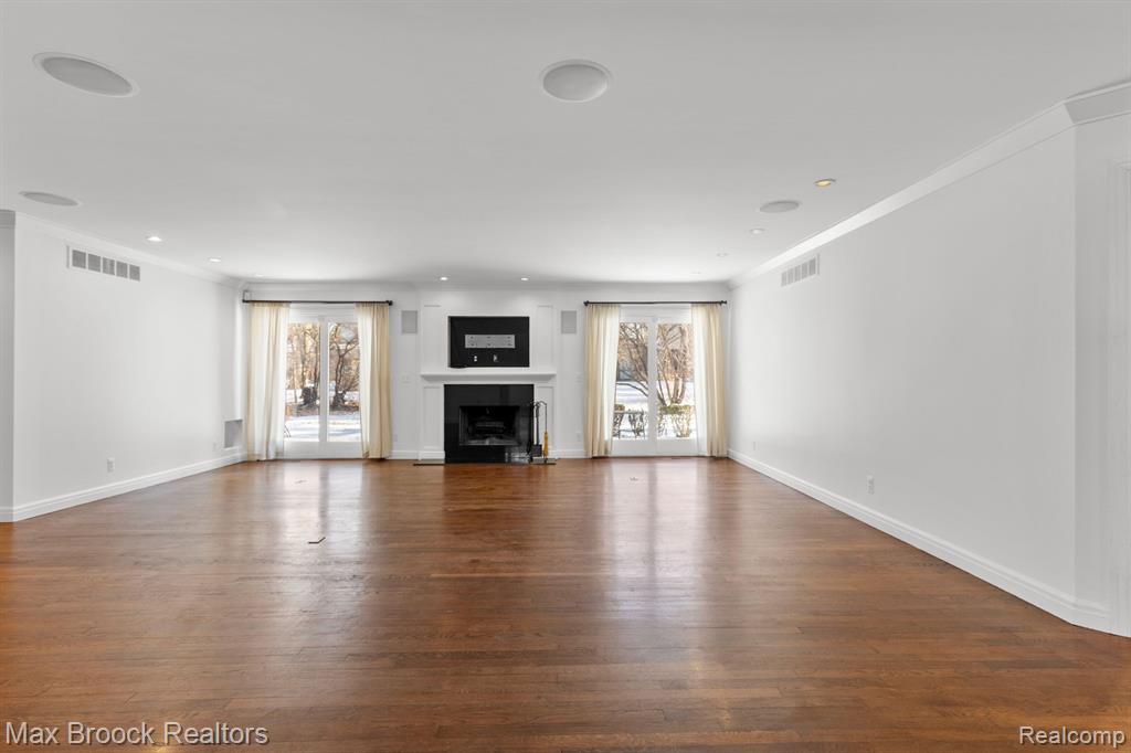 565 WESTBOURNE Drive, Bloomfield Hills, MI 48301 — Photo 8