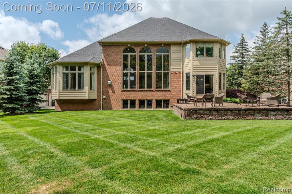 819 Majestic Drive, Rochester Hills, MI 48306 — Photo 2