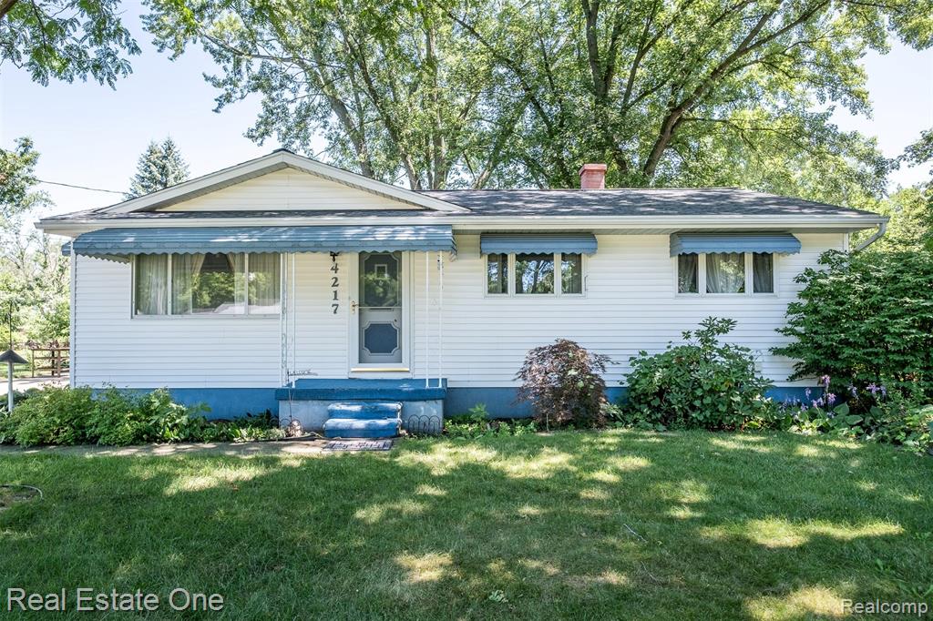 4217 Carmanwood Drive, Flint, MI 48507 — front exterior