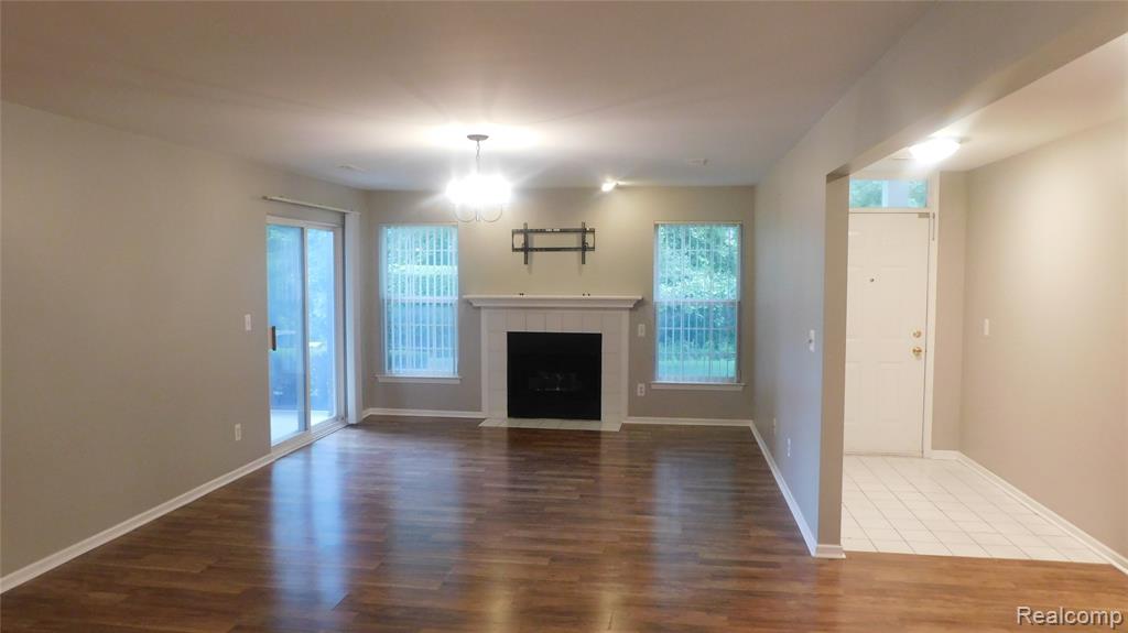 44850 MARIGOLD Drive, Sterling Heights, MI 48314 — Photo 2