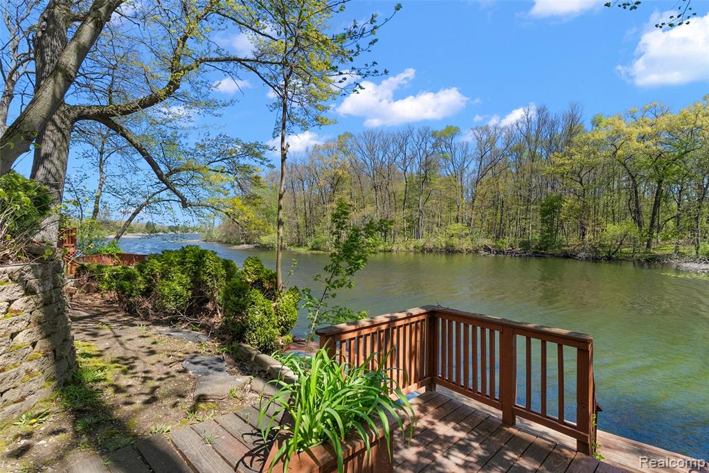 2475 S Ortonville Road, Ortonville, MI 48462 — Photo 47