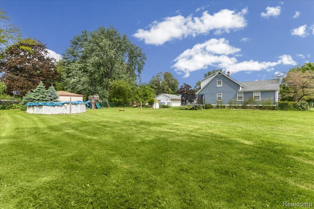 253 N Rose Street, Mount Clemens, MI 48043 — Photo 23