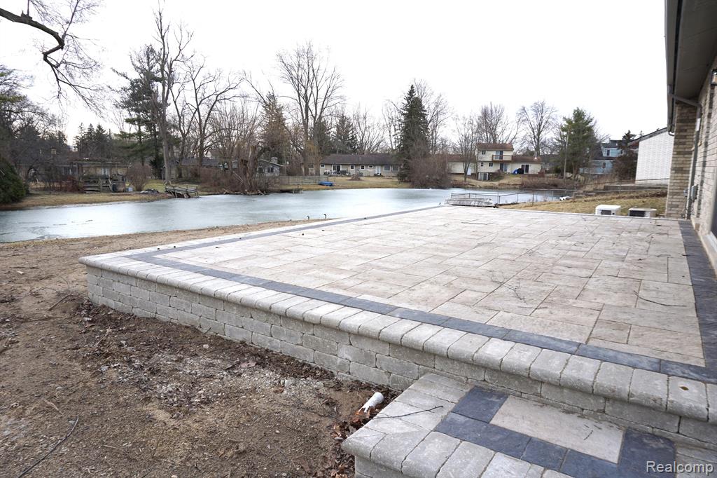 60938 LAKE EDGE, Washington, MI — Photo 2