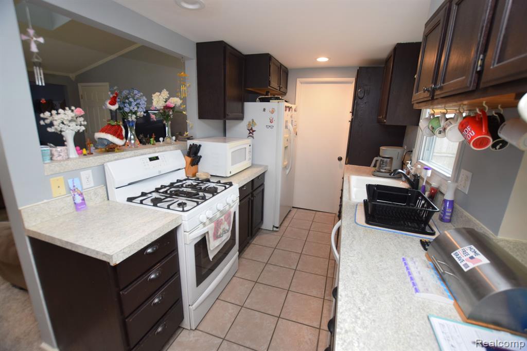 269 N MAIN Street, MI 48419 — Photo 4