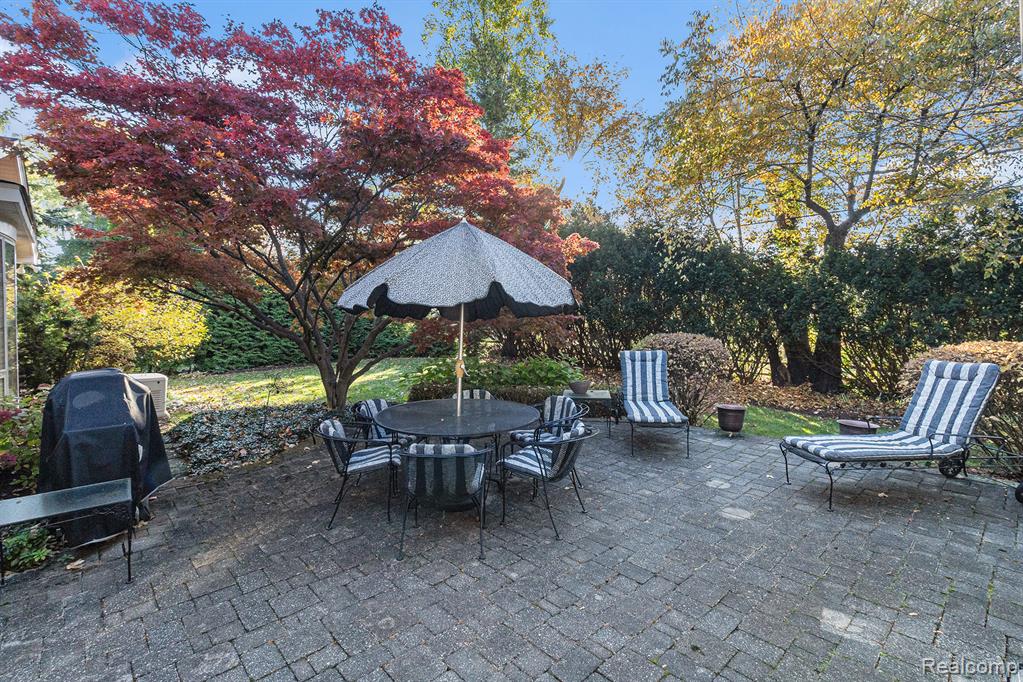 4597 Broughton Drive, Bloomfield Hills, MI 48301 — Photo 49