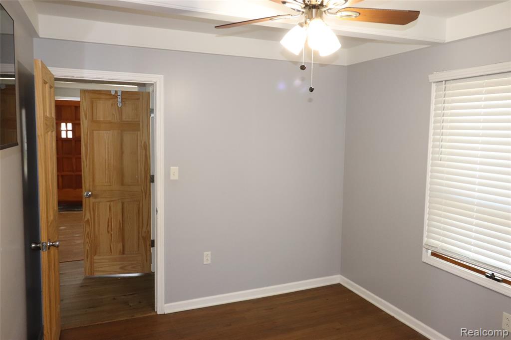 15105 Charles R Avenue, Eastpointe, MI 48021 — Photo 11