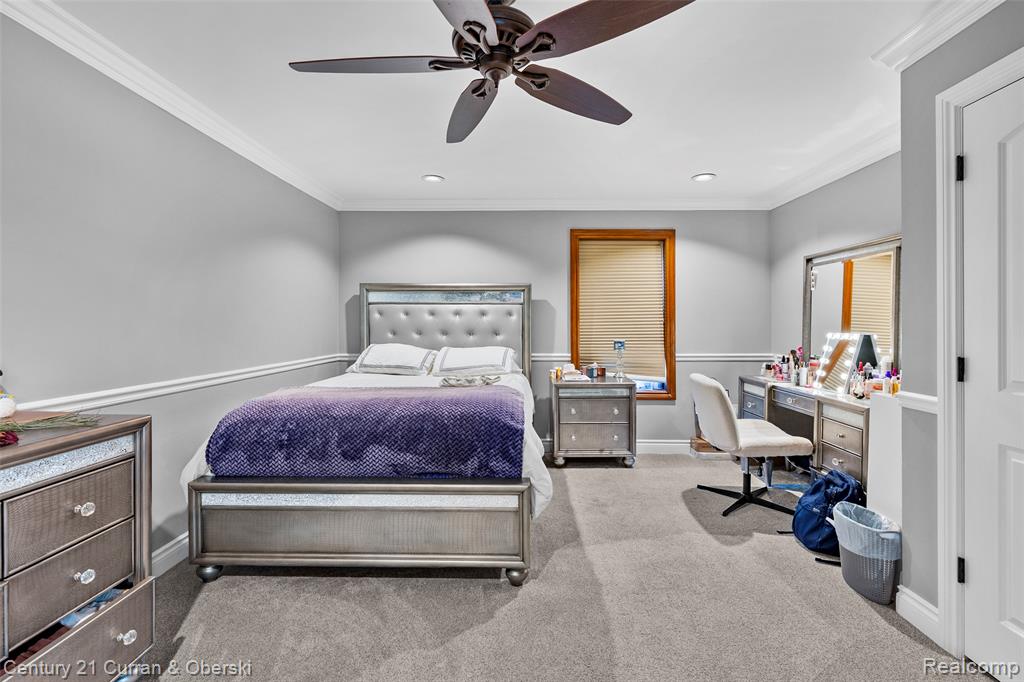 5984 Campus Drive, Dearborn Heights, MI 48127 — Photo 33