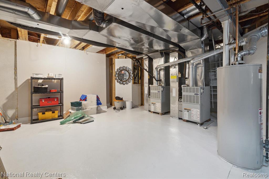 47769 Aberdeen Drive, Novi, MI — Photo 46