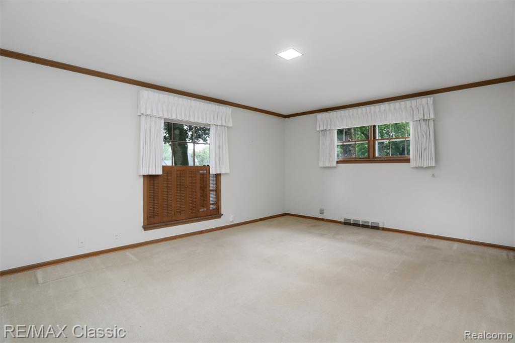 830 JONATHAN Lane, Bloomfield Hills, MI 48302 — Photo 20