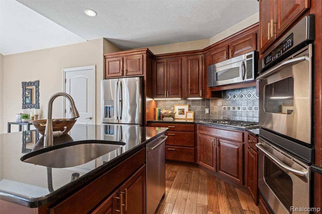 8473 Deerwood Road, Clarkston, MI 48348 — Photo 12