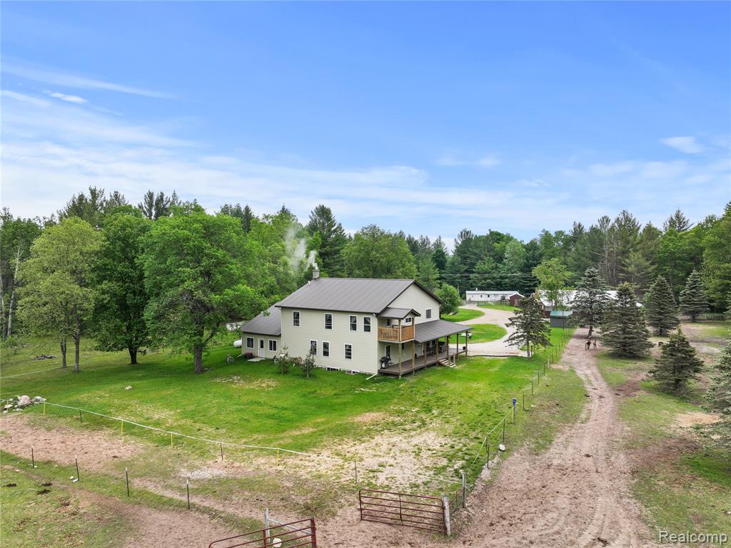 8875 N Lakola Road, Tustin, MI 49688 — Photo 14