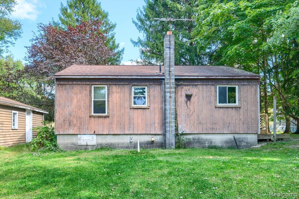 4425 West Street, Leonard, MI 48367 — Photo 23