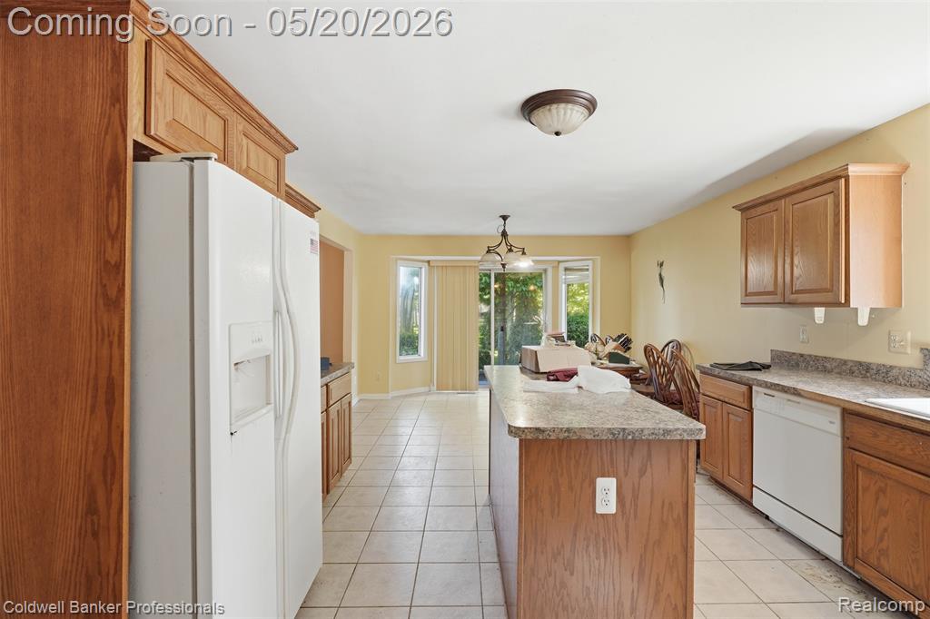 21527 N Tangel Drive E, Macomb, MI 48044 — Photo 10
