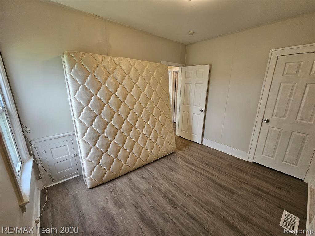 7005 Orchard Avenue, Dearborn, MI 48126 — Photo 10