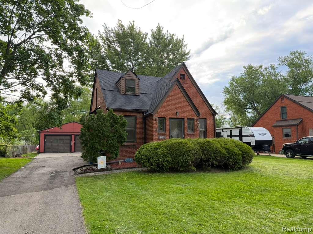 3793 Lincolnshire Road, Waterford, MI 48328 — Photo 2