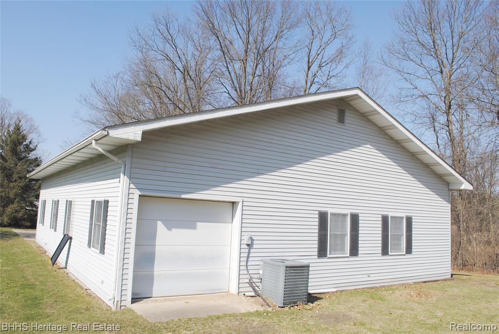 4450 Golf Club Road, Howell, MI 48843 — Photo 48