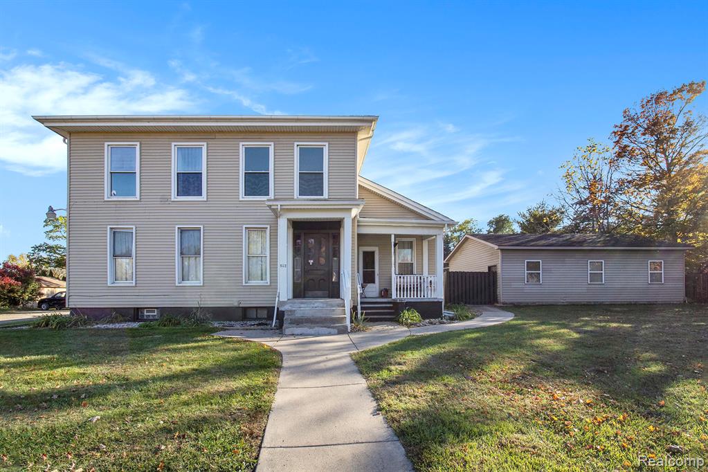 512 E Main Street, Pinckney, MI 48169