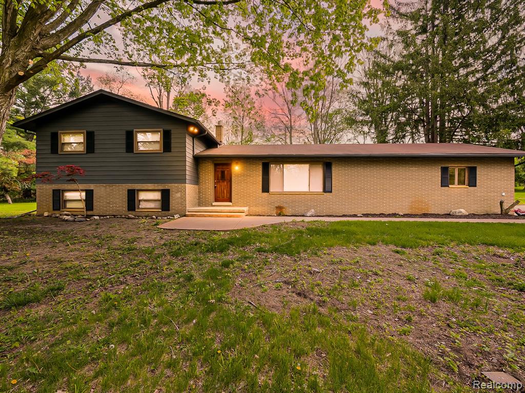 7580 Thornwood Street, Canton, MI 48187 — front exterior