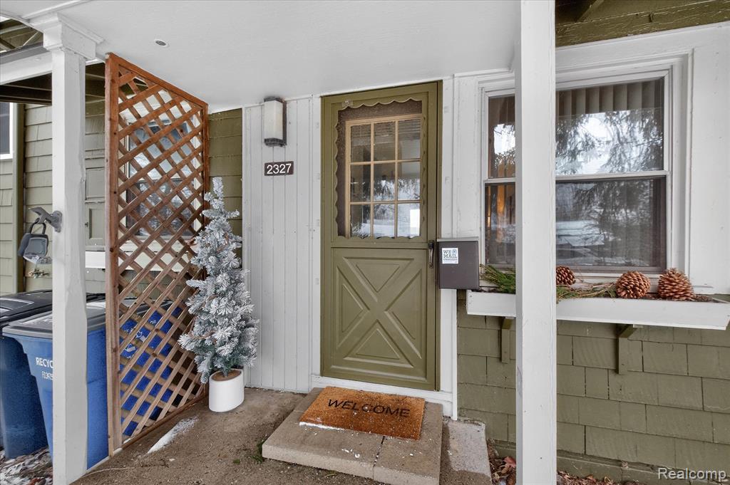 2327 Fernwood Avenue, Ann Arbor, MI 48104 — Photo 3