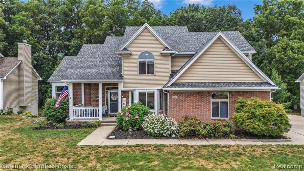 1261 Deer Creek Trail, Grand Blanc, MI 48439